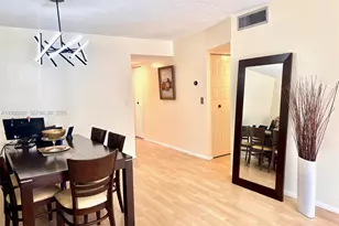 2841 Somerset Dr, Lauderdale Lakes, FL 33311 - Photo 9