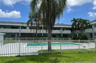 4251 NW 5th St, Plantation, FL 33317 - Photo 15