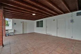 877 W 33rd St, Hialeah, FL 33012 - Photo 13