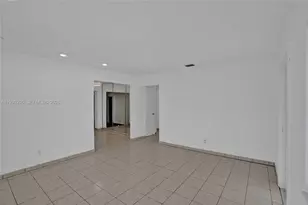 877 W 33rd St, Hialeah, FL 33012 - Photo 21