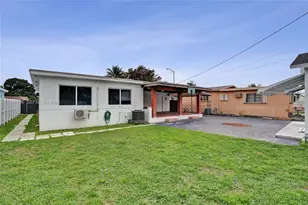 877 W 33rd St, Hialeah, FL 33012 - Photo 15