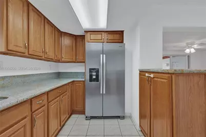 877 W 33rd St, Hialeah, FL 33012 - Photo 27