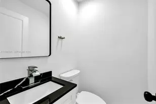 1595 NE 143rd St, North Miami, FL 33161 - Photo 15