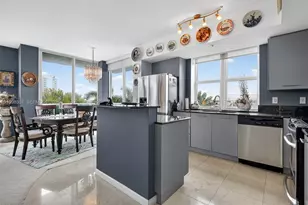 7910 Harbor Island Dr, North Bay Village, FL 33141 - Photo 7