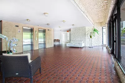 9682 Fontainebleau Blvd #503, Miami, FL 33172 - Photo 29