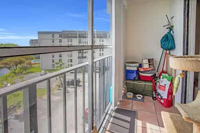 9682 Fontainebleau Blvd #503, Miami, FL 33172 - Photo 25