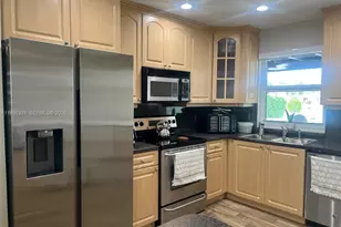 11820 NW 23rd St, Pembroke Pines, FL 33026 - Photo 7