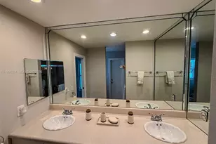 11820 NW 23rd St, Pembroke Pines, FL 33026 - Photo 17
