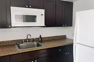 254 SW 15th St, Dania Beach, FL 33004 - Photo 5