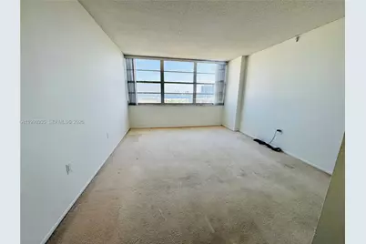 18011 Biscayne Blvd #1003, Aventura, FL 33160 - Photo 11