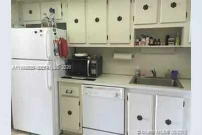 18011 Biscayne Blvd #1003, Aventura, FL 33160 - Photo 9