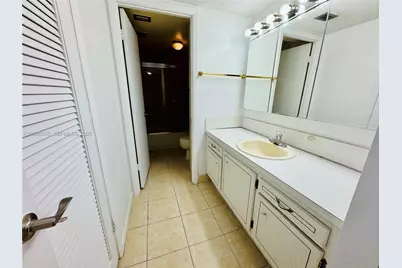 18011 Biscayne Blvd #1003, Aventura, FL 33160 - Photo 33