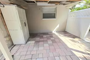712 SE 8th St, Cape Coral, FL 33990 - Photo 35