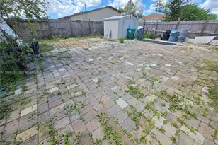 712 SE 8th St, Cape Coral, FL 33990 - Photo 17