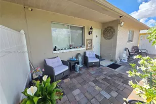 712 SE 8th St, Cape Coral, FL 33990 - Photo 3