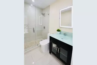 9069 NW 193rd St, Hialeah, FL 33018 - Photo 21