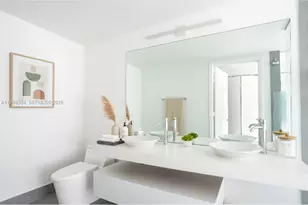 92 SW 3rd St, Miami, FL 33130 - Photo 11