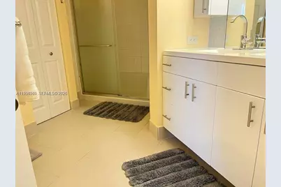 17100 N Bay Rd #1502, Sunny Isles Beach, FL 33160 - Photo 11