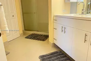 17100 N Bay Rd, Sunny Isles Beach, FL 33160 - Photo 11