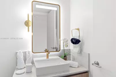 601 NE 1 St #2716, Miami, FL 33132 - Photo 25