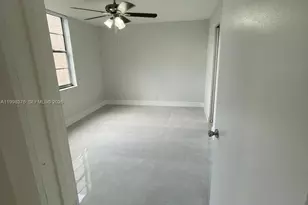 9460 Tangerine Pl, Davie, FL 33324 - Photo 5