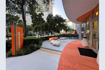 31 SE 6th St #305, Miami, FL 33131 - Photo 31