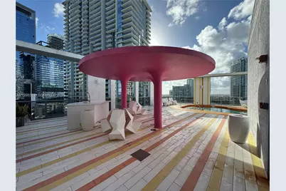 31 SE 6th St #305, Miami, FL 33131 - Photo 45