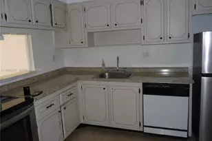 14525 N Kendall Dr, Miami, FL 33186 - Photo 13