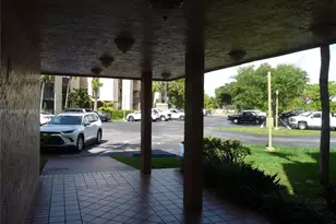 14525 N Kendall Dr, Miami, FL 33186 - Photo 11