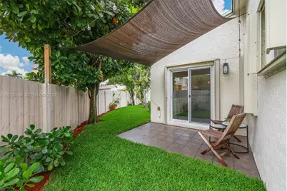 526 Danville Ter, Davie, FL 33325 - Photo 29