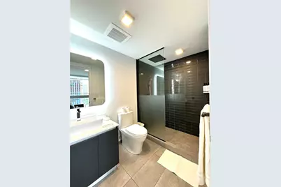 227 NE 2nd St #2306, Miami, FL 33132 - Photo 11