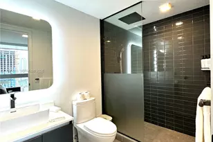 227 NE 2nd St, Miami, FL 33132 - Photo 11