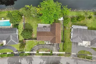 460 SW 66th Ave, Margate, FL 33068 - Photo 39