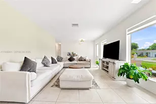 19911 SW 84th Ave, Cutler Bay, FL 33189 - Photo 7