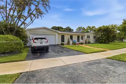 19911 SW 84th Ave, Cutler Bay, FL 33189 - Photo 3