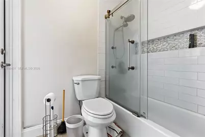 19911 SW 84th Ave, Cutler Bay, FL 33189 - Photo 15