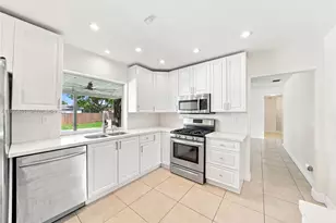 19911 SW 84th Ave, Cutler Bay, FL 33189 - Photo 13