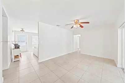 19911 SW 84th Ave, Cutler Bay, FL 33189 - Photo 17
