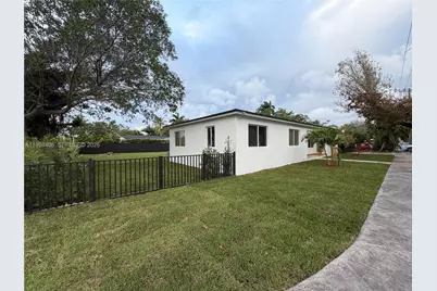 596 Ragan Dr, Miami Springs, FL 33166 - Photo 5