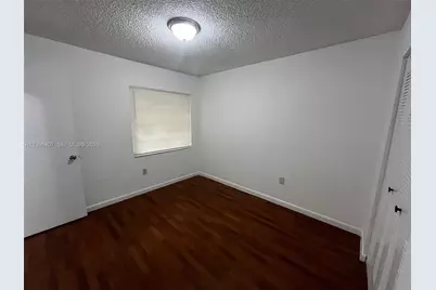 58 SW 14th Ter, Homestead, FL 33030 - Photo 9