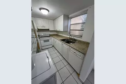 58 SW 14th Ter, Homestead, FL 33030 - Photo 15