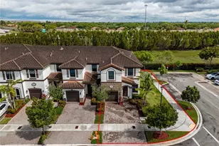 8903 NW 184th Terrace, Miami Lakes, FL 33018 - Photo 3