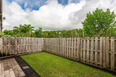 8903 NW 184th Ter, Miami Lakes, FL 33018 - Photo 33