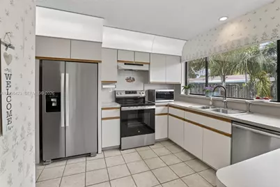 10471 NW 21st Ct, Sunrise, FL 33322 - Photo 15