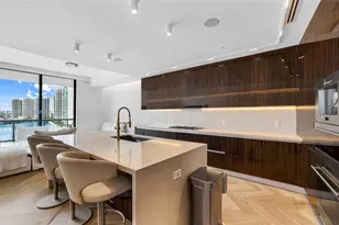 3300 NE 188th St, Aventura, FL 33180 - Photo 5