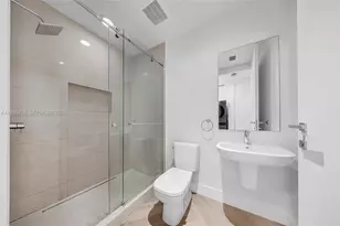 3300 NE 188th St, Aventura, FL 33180 - Photo 21