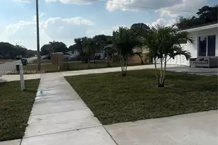 3765 NW 176th St, Miami Gardens, FL 33055 - Photo 7