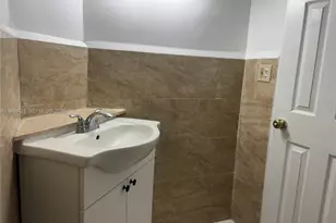 1501 NE 191st St, Miami, FL 33179 - Photo 5
