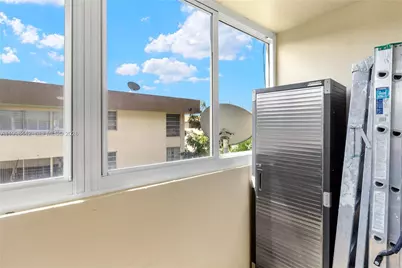 840 NW 87th Ave #405, Miami, FL 33172 - Photo 11
