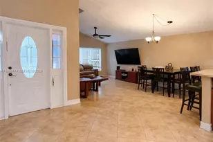9900 NW 44th Ct, Sunrise, FL 33351 - Photo 9